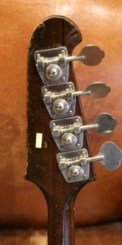 Gibson Thunderbird II Sunburst de 1965