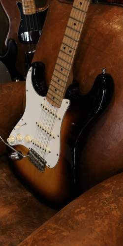 Fender Stratocaster Gaucher Sunburst de 1978
