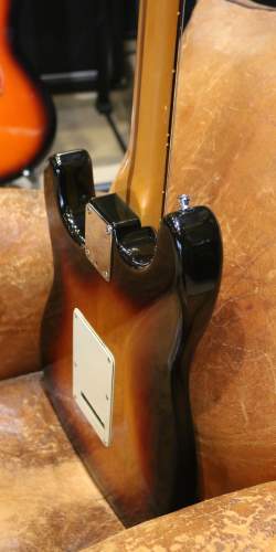 Fender Deluxe Stratocaster Plus Sunburst de 1988.