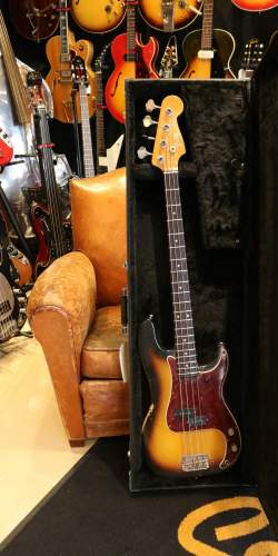 Fender Precision Sunburst de 1966