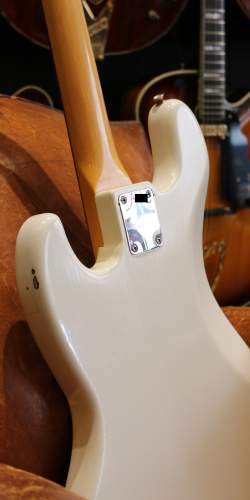 Fender Jazz Bass Olympic White Serie L de 1965
