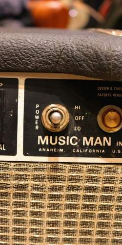 MusicMan 210 Sixty Five de 1977