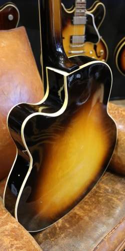 Favino Baryton Sunburst de 1961