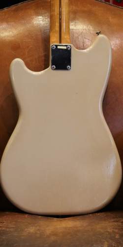 Fender Musicmaster Desert Sand de 1959