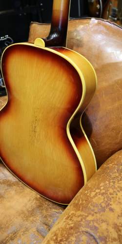 Jacobacci Nevada  Sunburst de 1957