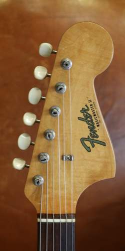 Fender Musicmaster II Olympic White de 1965