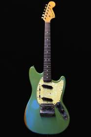 Fender Mustang Custom Color Daphne Blue de 1967