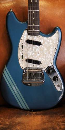 Fender Mustang Blue Competition de 1972