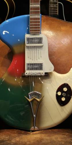 Wandre Davoli Rock Oval Psychedelic de 1960's