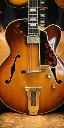 Gibson L-5 CES Sunburst de 1962
