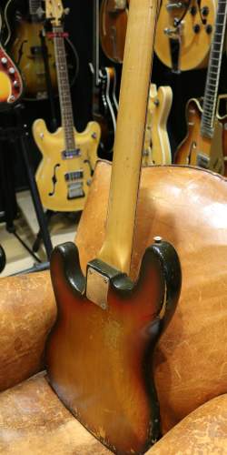 Fender Precision Bass Sunburst de 1969