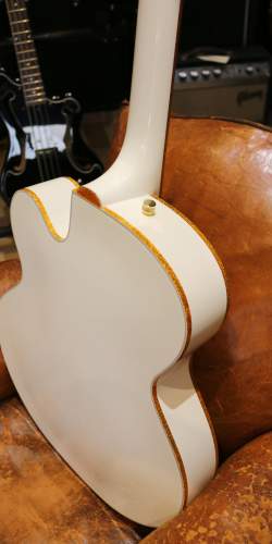 Gretsch G6136T White Falcon de 2009