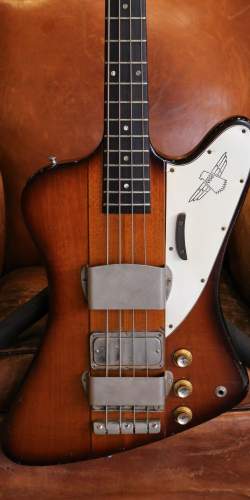 Gibson Thunderbird IV Sunburst de 1964