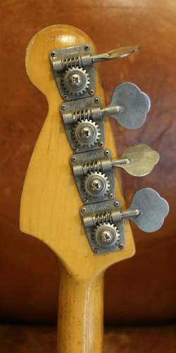 Fender Mustang Bass Sunburst 1975