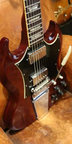 Gibson SG Standard "Large Guard" Maestro Vibrola Cherry Red de 1968