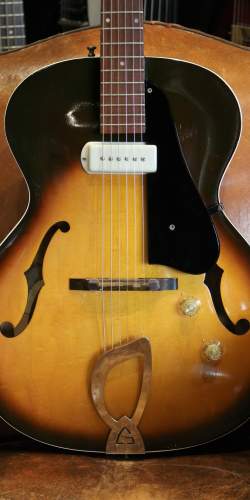 Guild T50 Cordoba Sunburst 1960