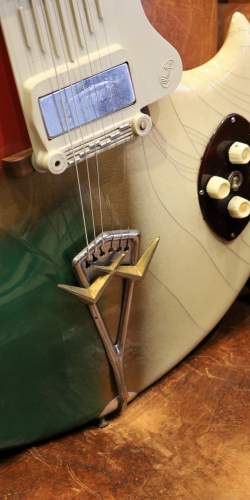 Wandre Davoli Rock Oval Psychedelic de 1960's