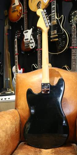 Fender Musicmaster Black de 1977