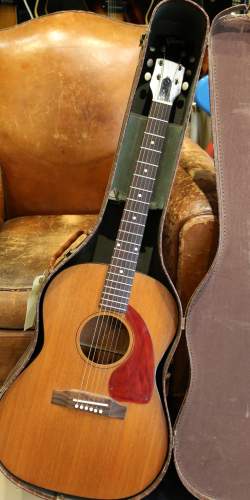 Gibson LG-O Natural de 1964