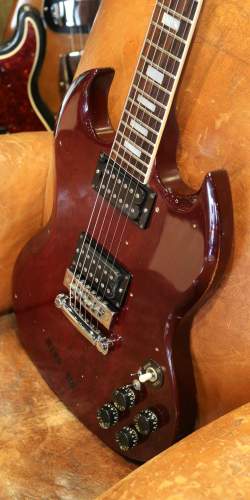 Gibson SG Standard Cherry de 1974