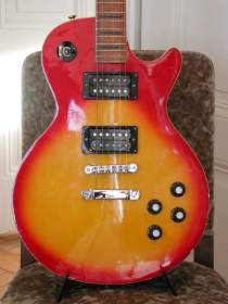 KAY LES PAUL