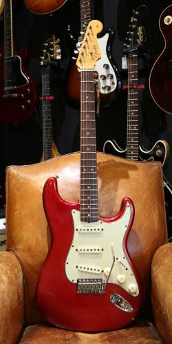 Fender Stratocaster Série L Candy Apple Red de 1964