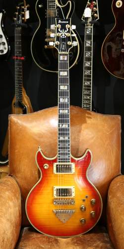 Ibanez Artist Series AR-300 CS Cherry Sunburst de 1981