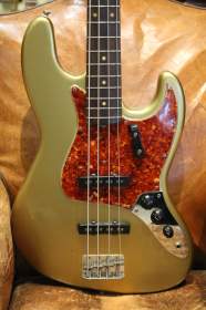 Fender Jazz Bass Serie L Gold Refin de 1964
