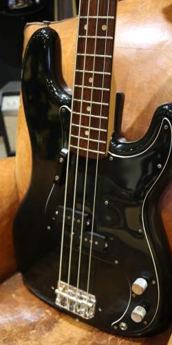 Fender Precision Bass Black de 1976