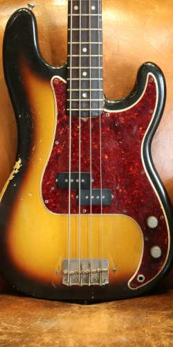 Fender Precision Sunburst de 1966