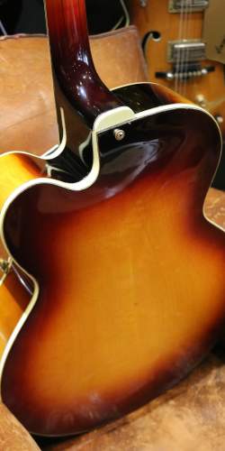 Gibson L-5 CES Sunburst de 1962
