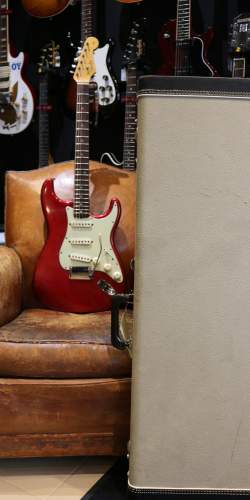 Fender Stratocaster Série L Candy Apple Red de 1964