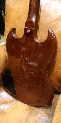 Gibson SG Standard "Large Guard Maestro" Vibrola Cherry de 1969