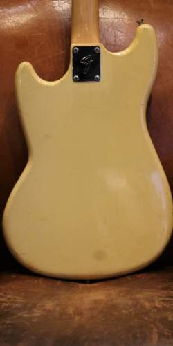 Fender Musicmaster Bass Olympic White de 1978