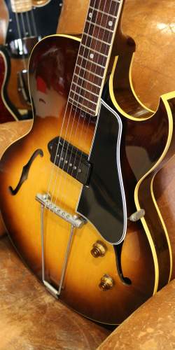 Gibson ES225 T Sunburst de 1956