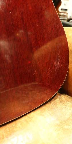 Gibson J-45 Cherryburst de 1966