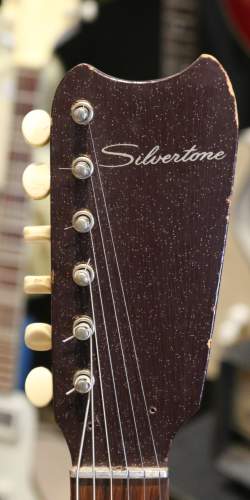Silvertone 1457 Redburst de 1964