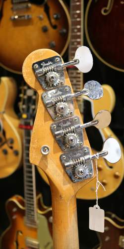 Fender Jazz Bass Daphne Blue de 1966