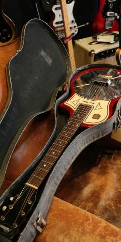 National Reso Phonic Red de 1958