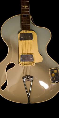 Collection de Wandre Guitares and Basses