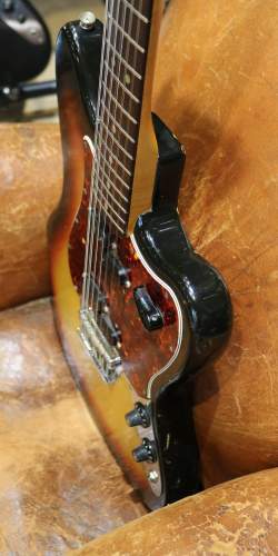 Fender Electric XII sunburst de 1966