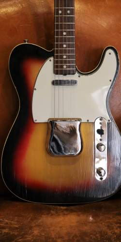 Fender Custom Telecaster Sunburst de 1965