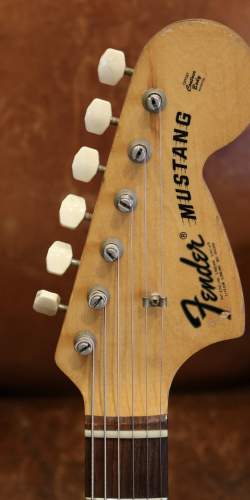 Fender Mustang Sunburst de 1973
