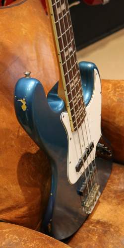 Fender Jazz Bass Lake Placid Blue (Matching Headstock) de 1966