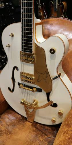 Gretsch G6136T White Falcon de 2009