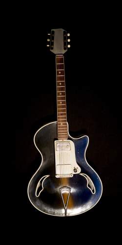 Collection de Wandre Guitares and Basses