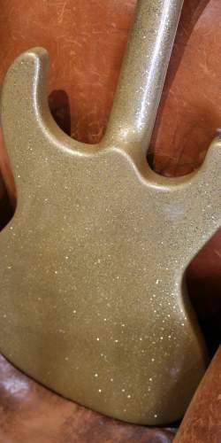 Guitare Type Mosrite série "Discoramones" Gold Sparkle Phillipe Dubreuille de 2020