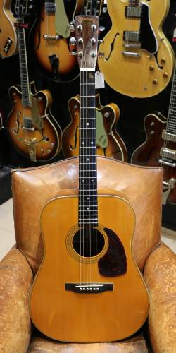 Martin D-28 Naturelle de 1957 (restaurée)