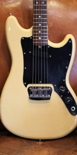 Fender Musicmaster Olympic White de 1978