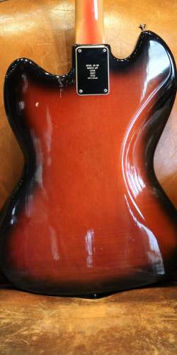 Burns Vista Sonic Bass Sunburst de 1962